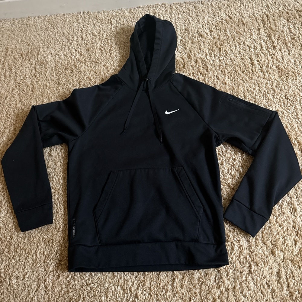 Black Nike therma-fit hoodie